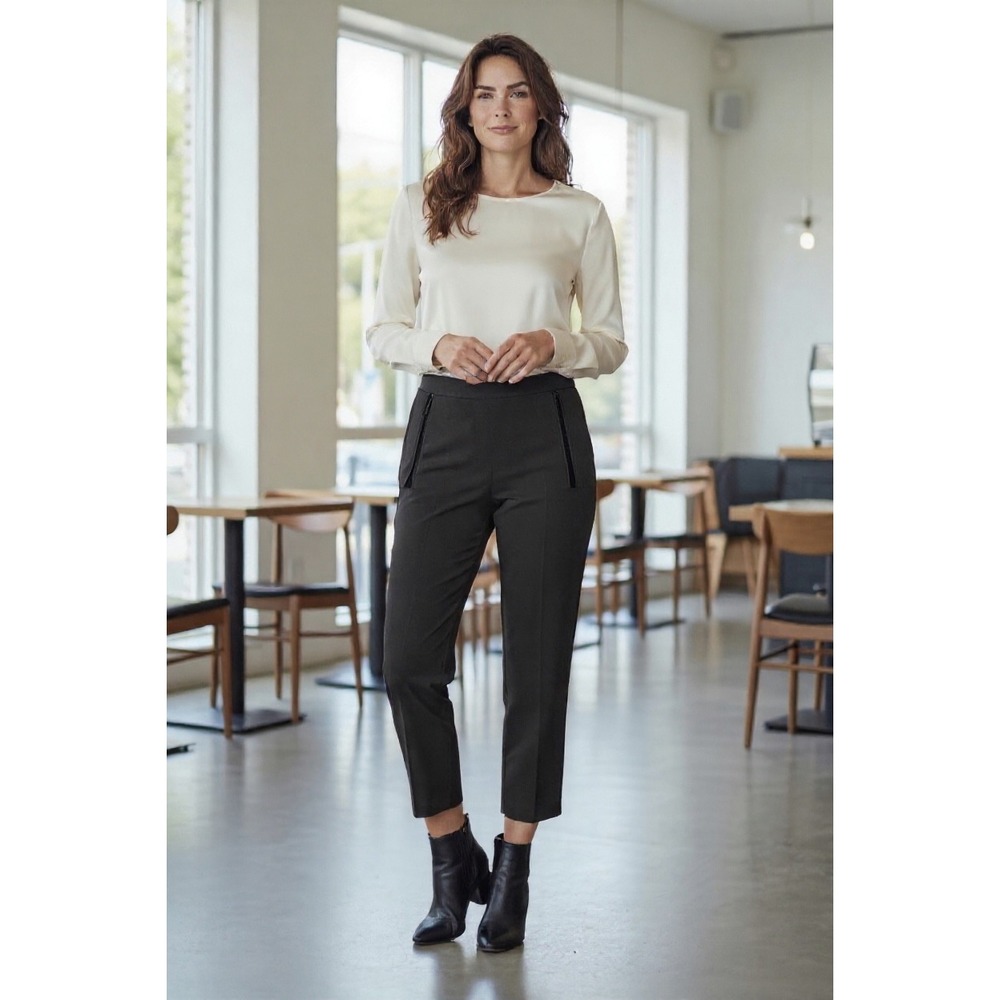 Akris Punto Black Flat Front Straight Leg Career Pants Trousers Women's US 10